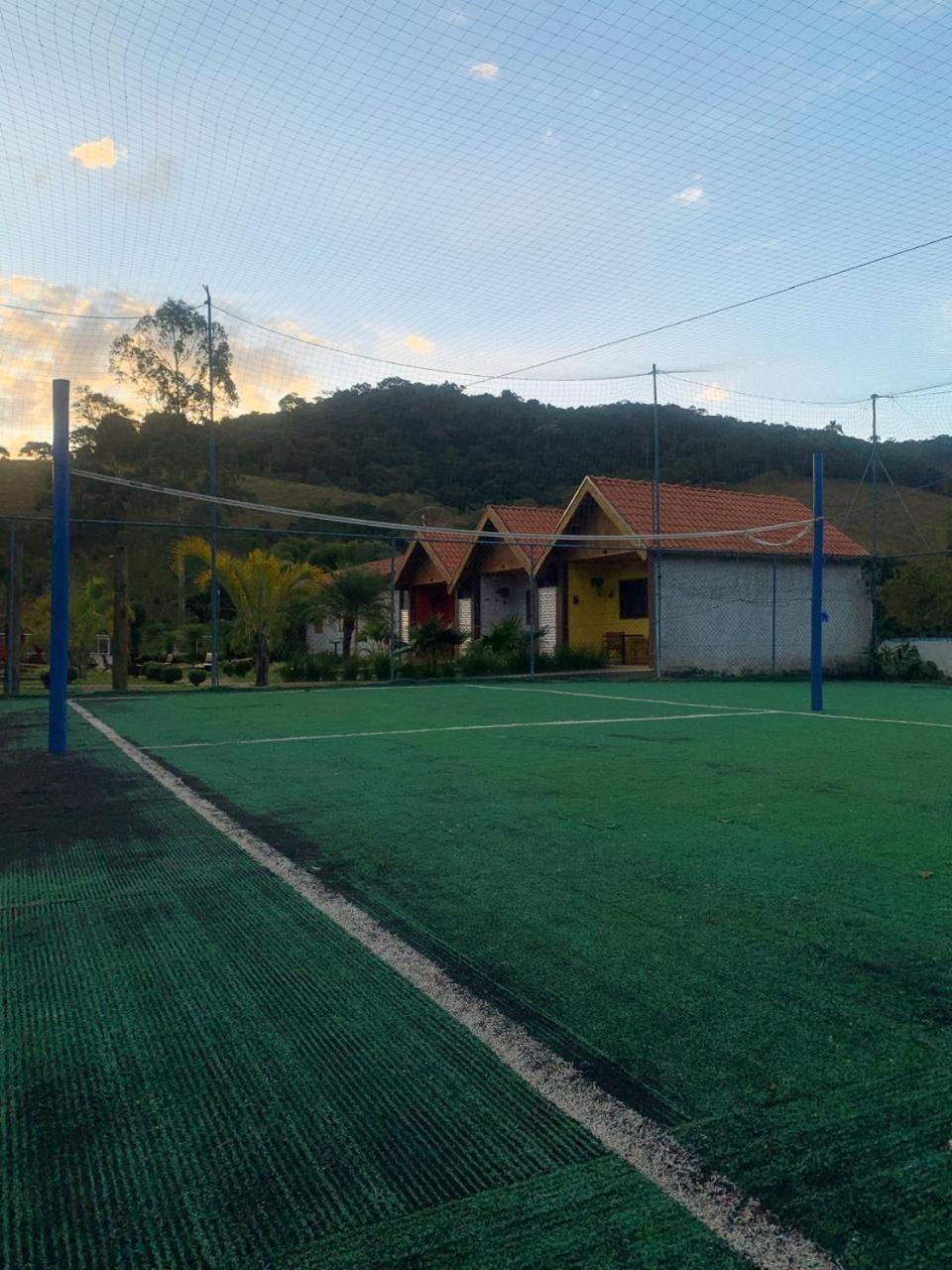 Pousada E Restaurante Bora Bora Da Serra Sao Bento do Sapucai Exterior photo